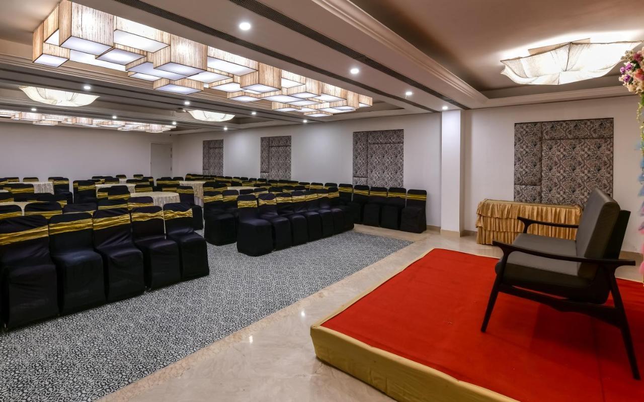 唐顿酒店 Rāipur 外观 照片