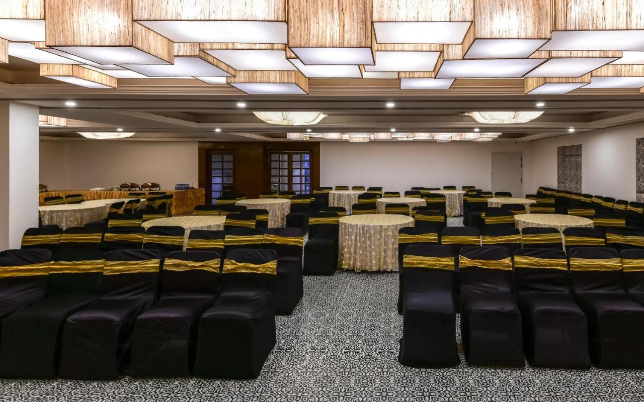唐顿酒店 Rāipur 外观 照片